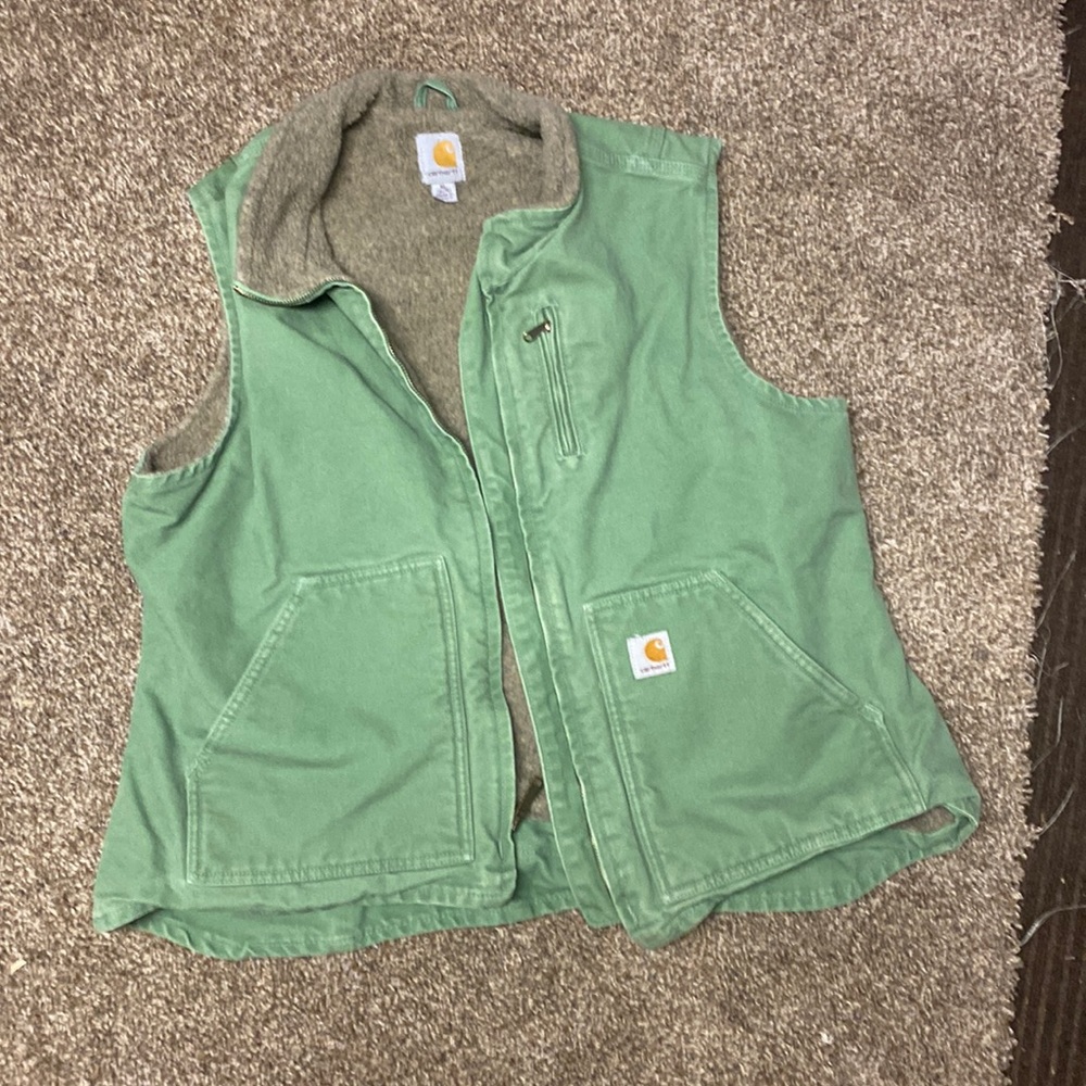 Women’s Carhartt vest